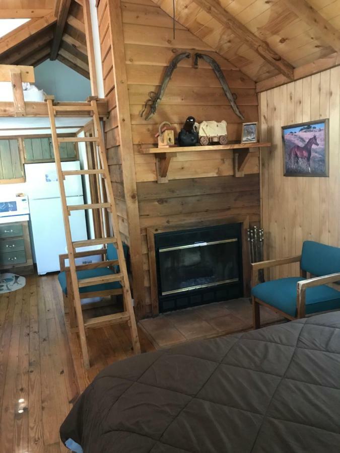 Ft. Wilderness Rv Park And *